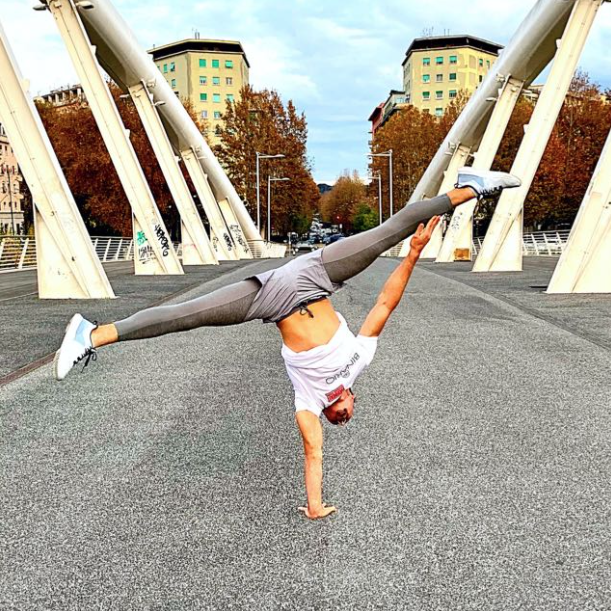 Fabio Maglioni Verticali Yoga Istruttore